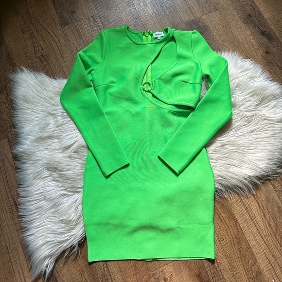 SUPERDOWN Sasha Bandage Mini Dress In Bright Green - Picture 2 of 4